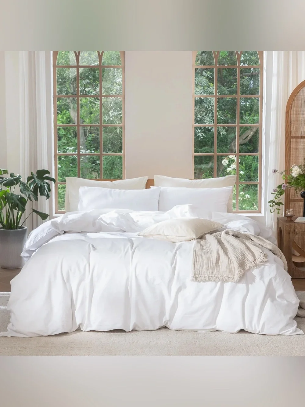 NWOT Moomee lightweight duvet set with 2 pillow cases